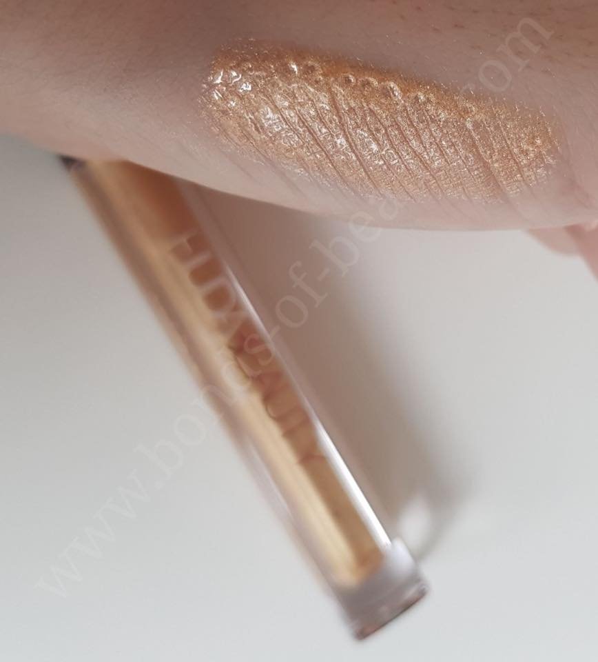 Huda Beauty Matte Lipstick – RitzY(GOLD) Full Size