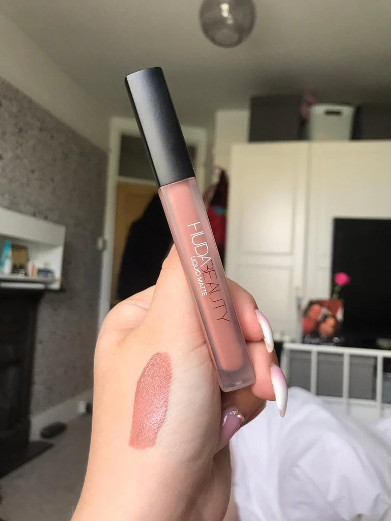 Huda Beauty Matte Lipstick - Wifey Full Size